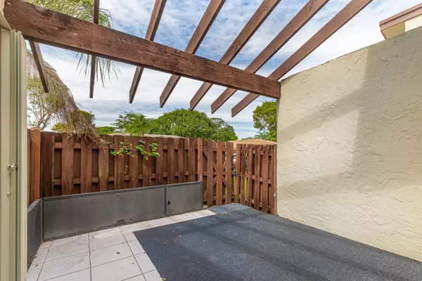 Delray Beach, FL 33484,14200 Nesting WAY B
