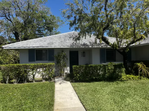 Palm Beach Gardens, FL 33418,840 Club DR