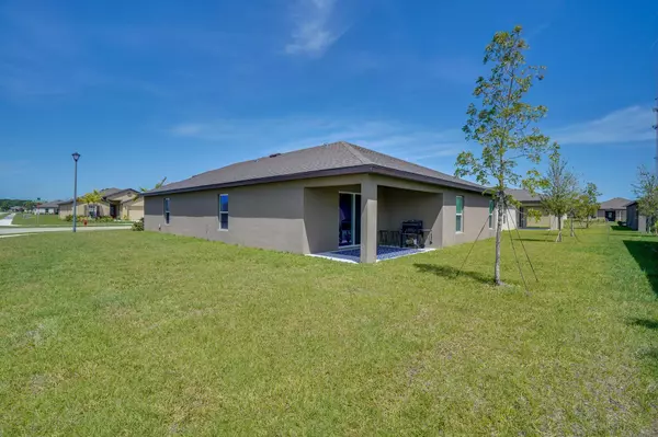 Fort Pierce, FL 34947,5361 Imagination DR