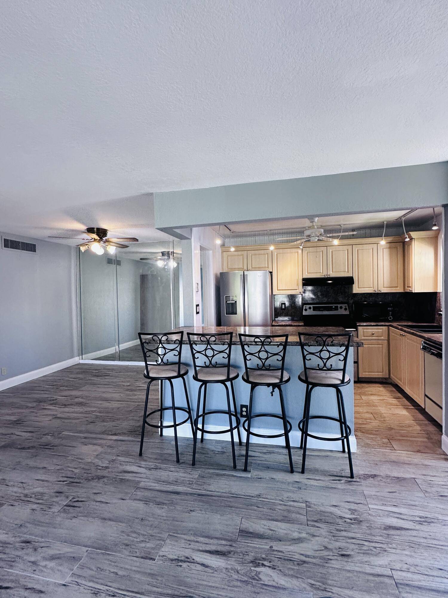 Delray Beach, FL 33444,525 Dotterel RD 34c