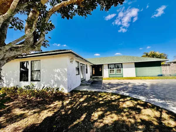 Royal Palm Beach, FL 33411,120 Lamancha AVE