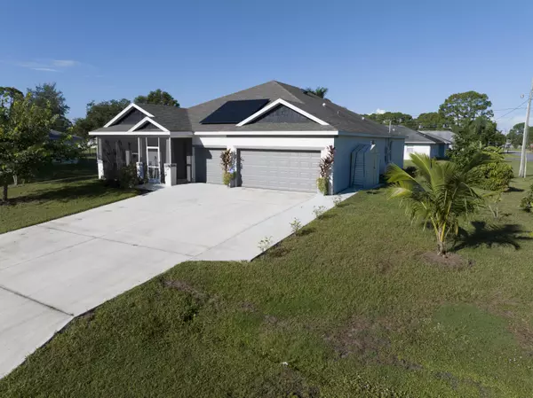 Port Saint Lucie, FL 34983,1302 SE Naples LN