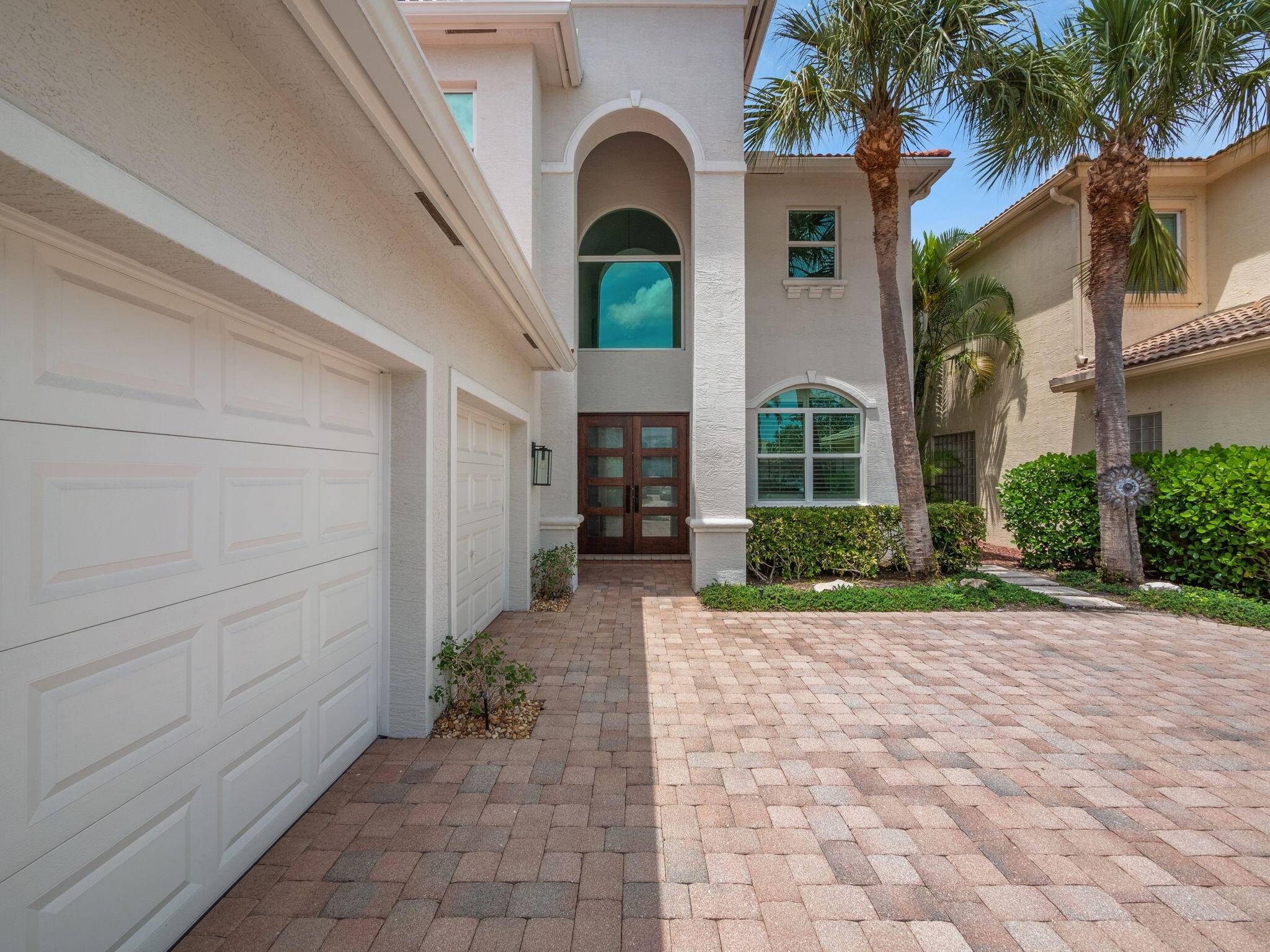 Palm Beach Gardens, FL 33418,103 Via Escobar PL