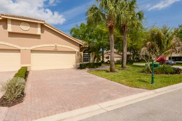 Port Saint Lucie, FL 34986,7326 Sea Pines CT