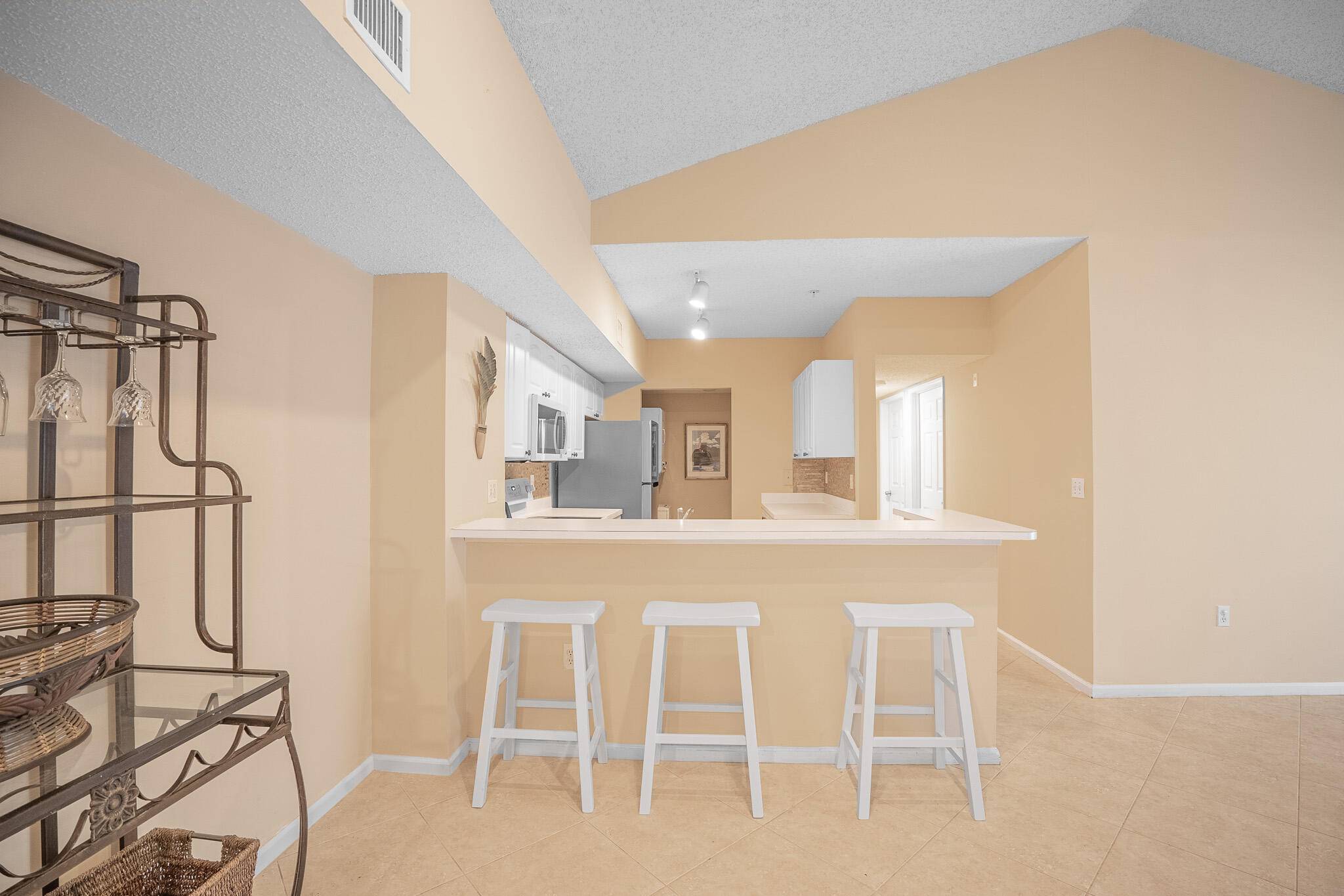Tequesta, FL 33469,284 Village BLVD 9201