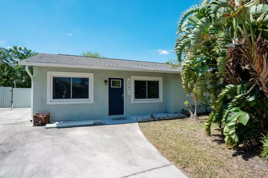 19184 SE Fearnley DR, Tequesta, FL 33469
