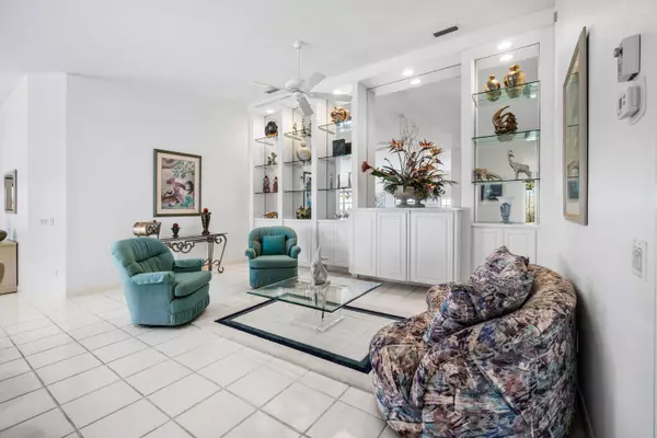 West Palm Beach, FL 33411,2220 Blue Springs RD