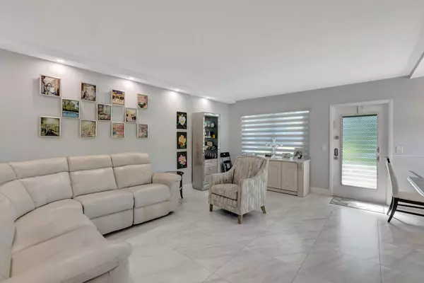 Boca Raton, FL 33434,253 Suffolk G