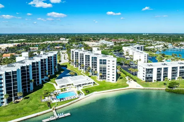 Jupiter, FL 33469,19800 Sandpointe Bay DR 305