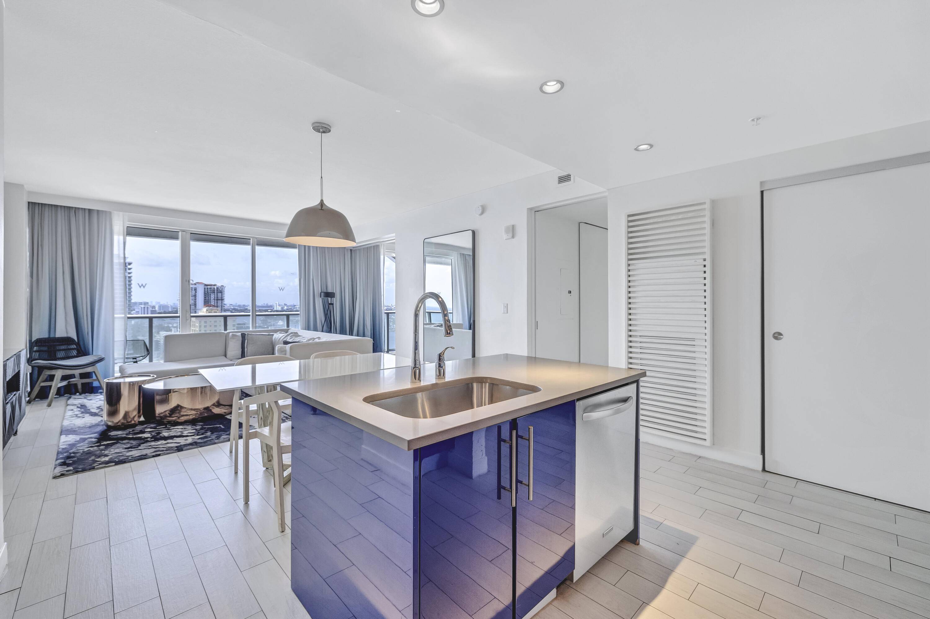 Fort Lauderdale, FL 33304,3101 Bayshore DR 2005