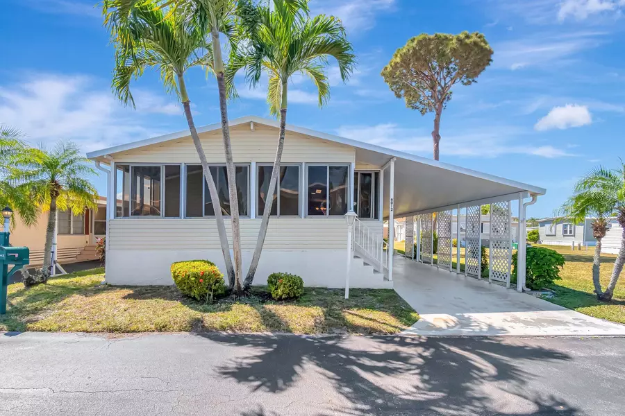 6012 Daiquiri Bay, Boynton Beach, FL 33436