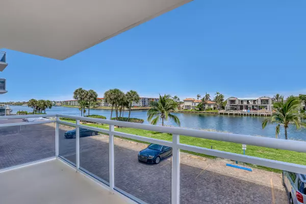 1160 Hillsboro Mile 106, Hillsboro Beach, FL 33062