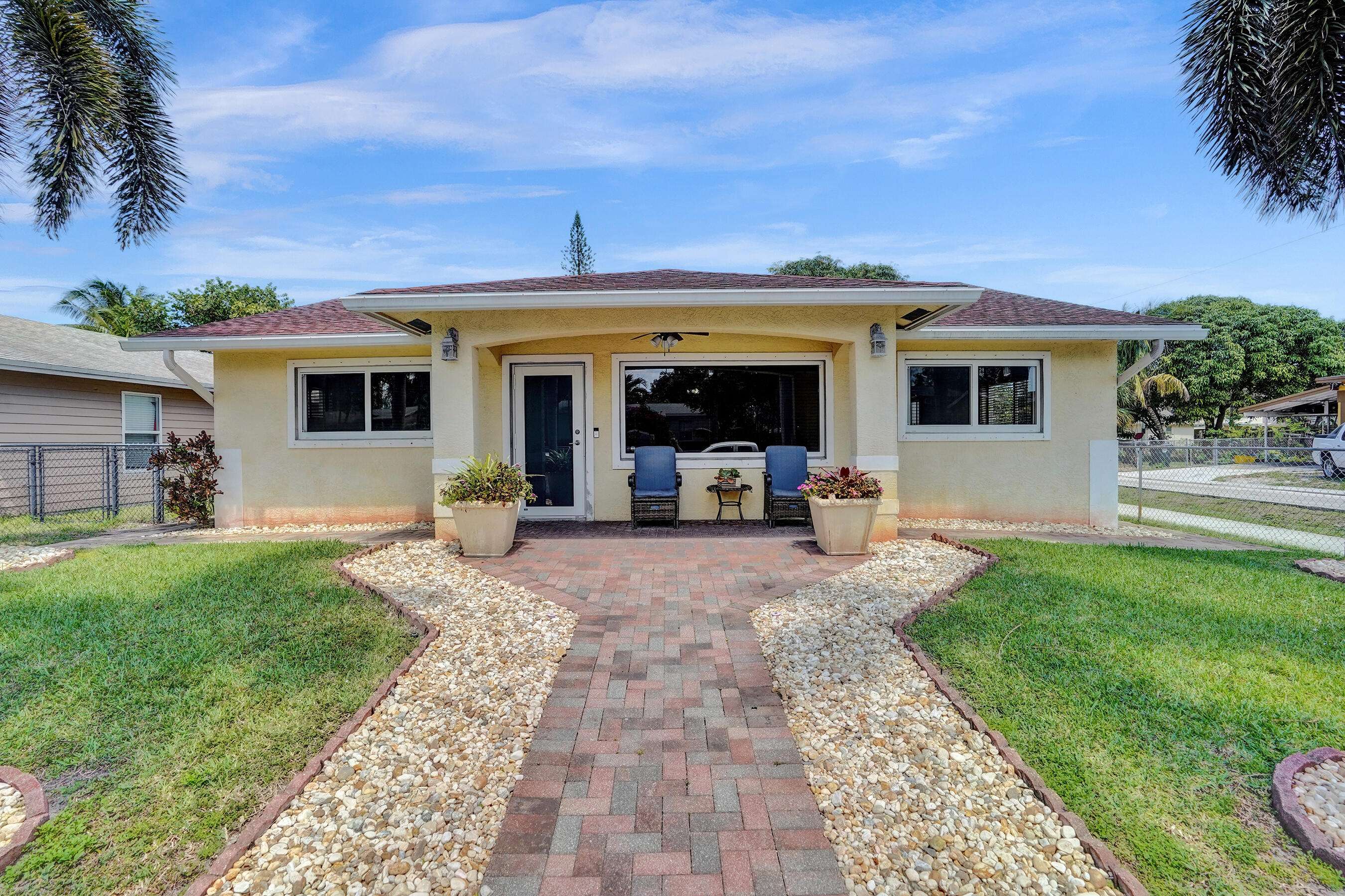 630 S E ST, Lake Worth Beach, FL 33460