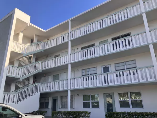 West Palm Beach, FL 33417,348 Wellington H 348