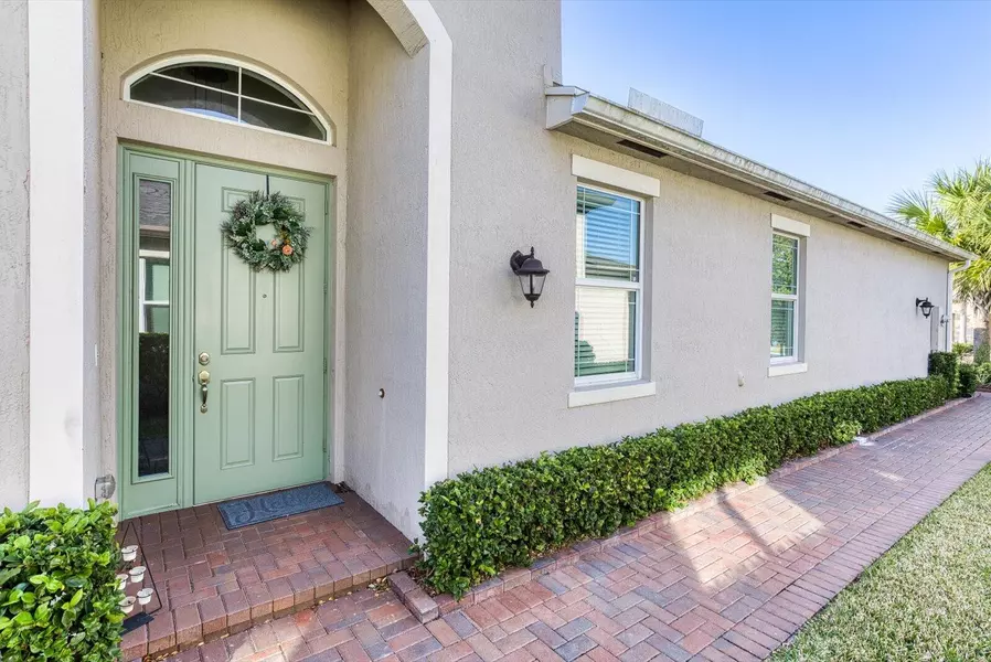 12802 SW Lake Fern CIR, Port Saint Lucie, FL 34987
