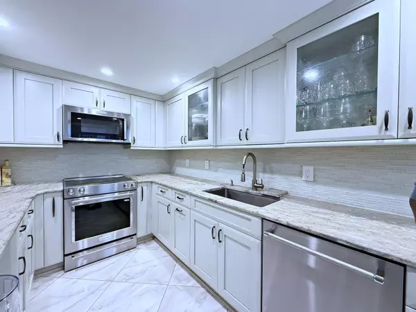 South Palm Beach, FL 33480,3546 S Ocean BLVD 305