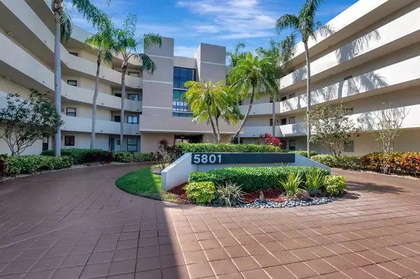 5801 Camino Del Sol 102, Boca Raton, FL 33433