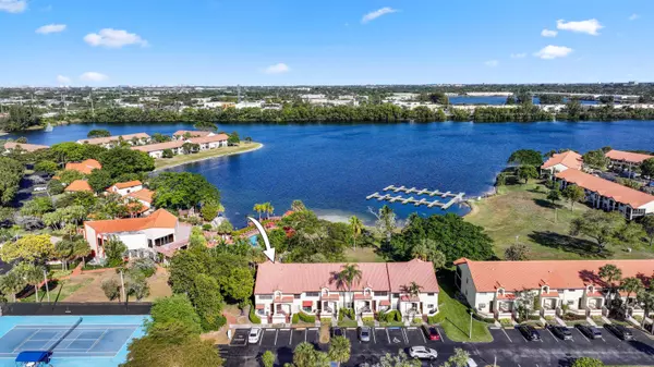 102 Republic CT, Deerfield Beach, FL 33442