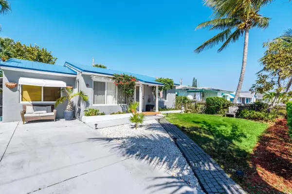 Riviera Beach, FL 33404,208 E 23rd ST