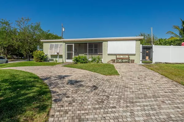 6515 Garden AVE, West Palm Beach, FL 33405