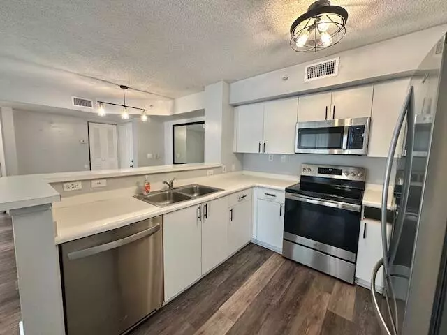 7896 Sonoma Springs CIR 204, Lake Worth, FL 33463