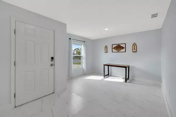 Port Saint Lucie, FL 34953,3189 SW Curcuma ST