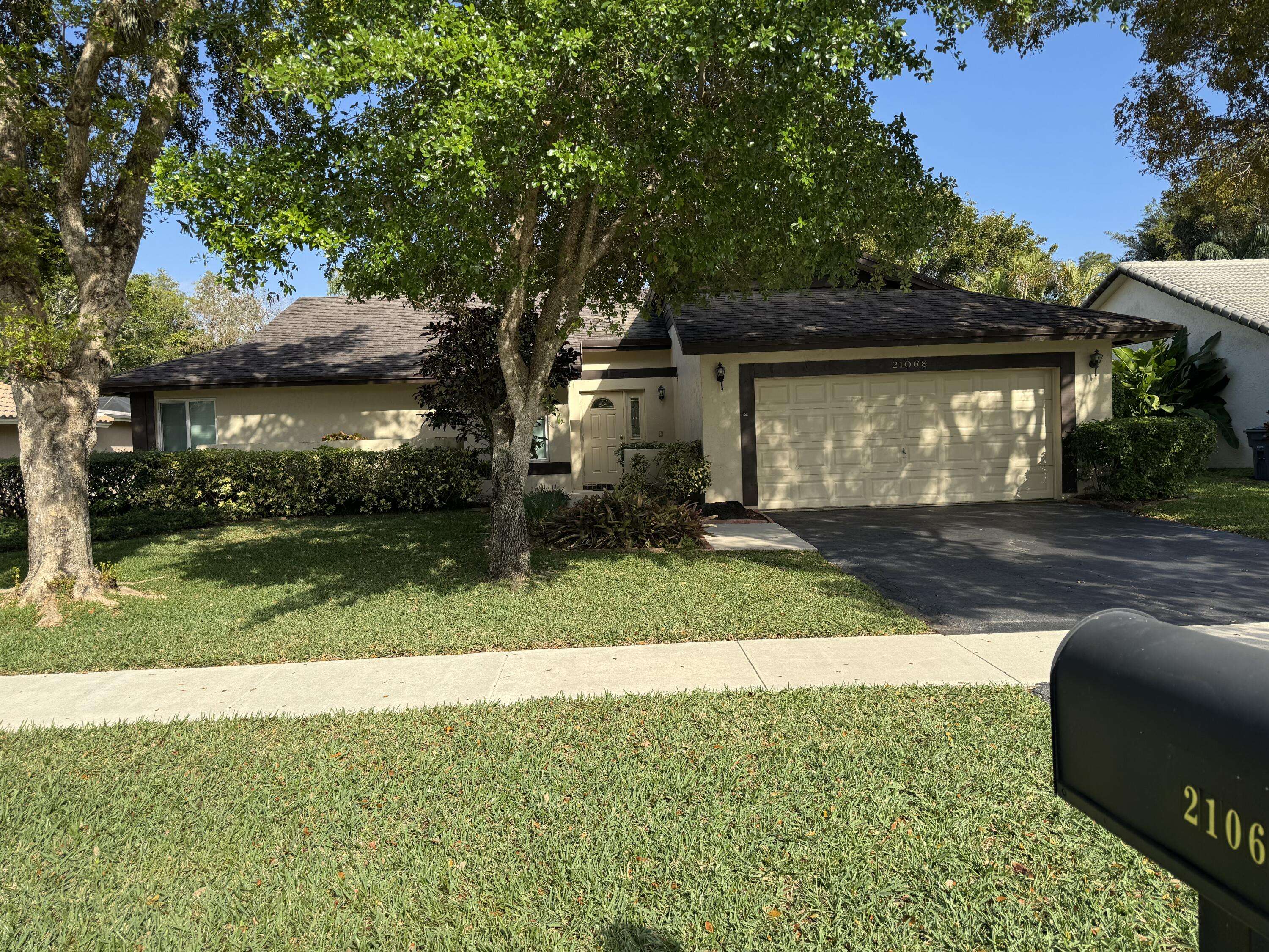 Boca Raton, FL 33428,21068 Shady Vista LN