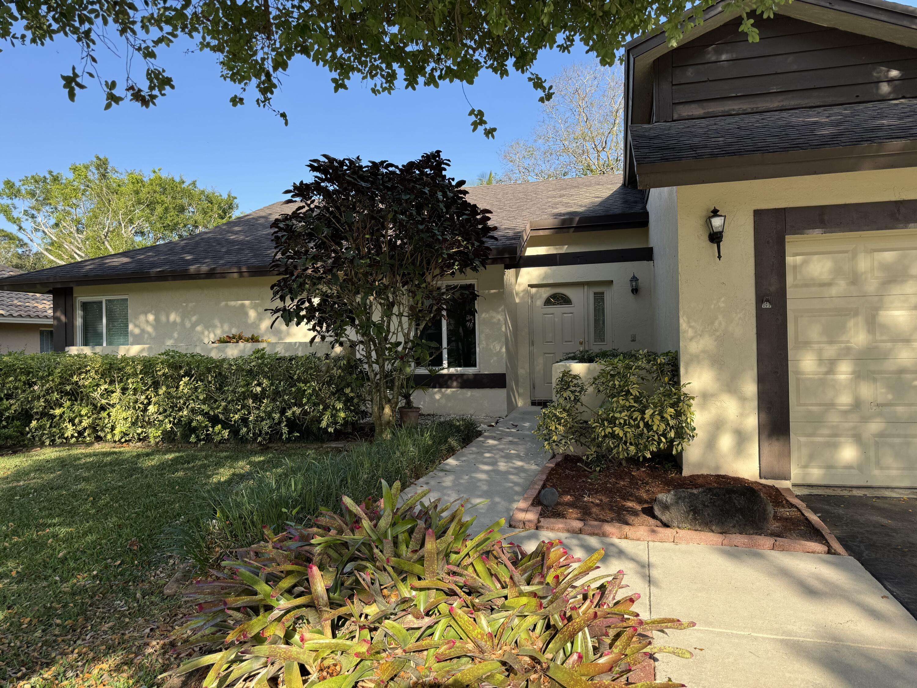 Boca Raton, FL 33428,21068 Shady Vista LN