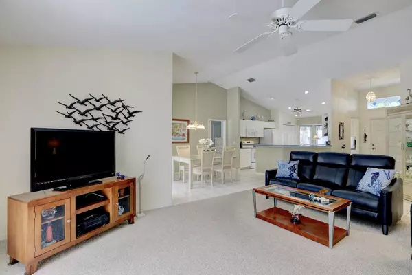 Sebastian, FL 32958,932 Sweetbay AVE