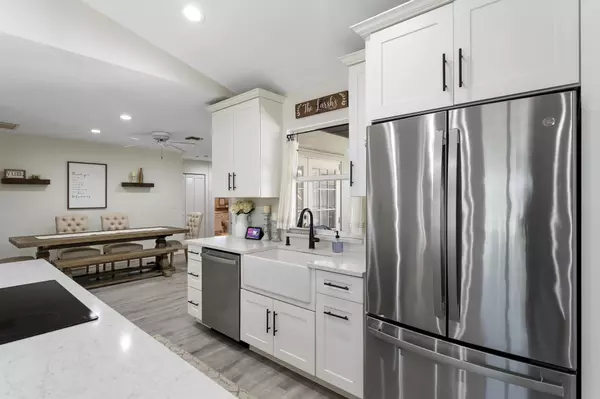 103 Queens LN Royal Palm Beach, FL 33411