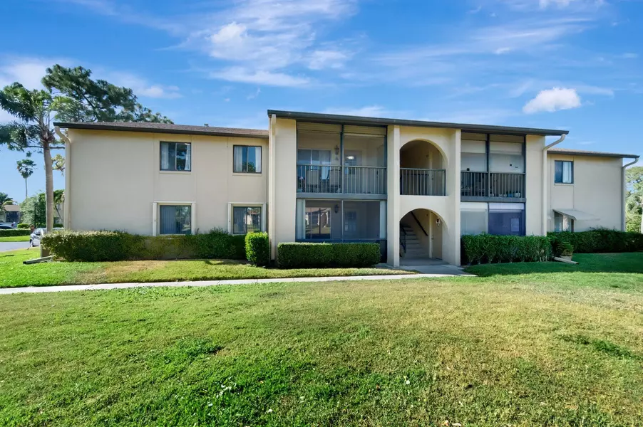 529 Shady Pine WAY C2, Greenacres, FL 33415