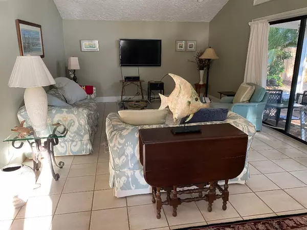 Indian River Shores, FL 32963,837 Seminole LN