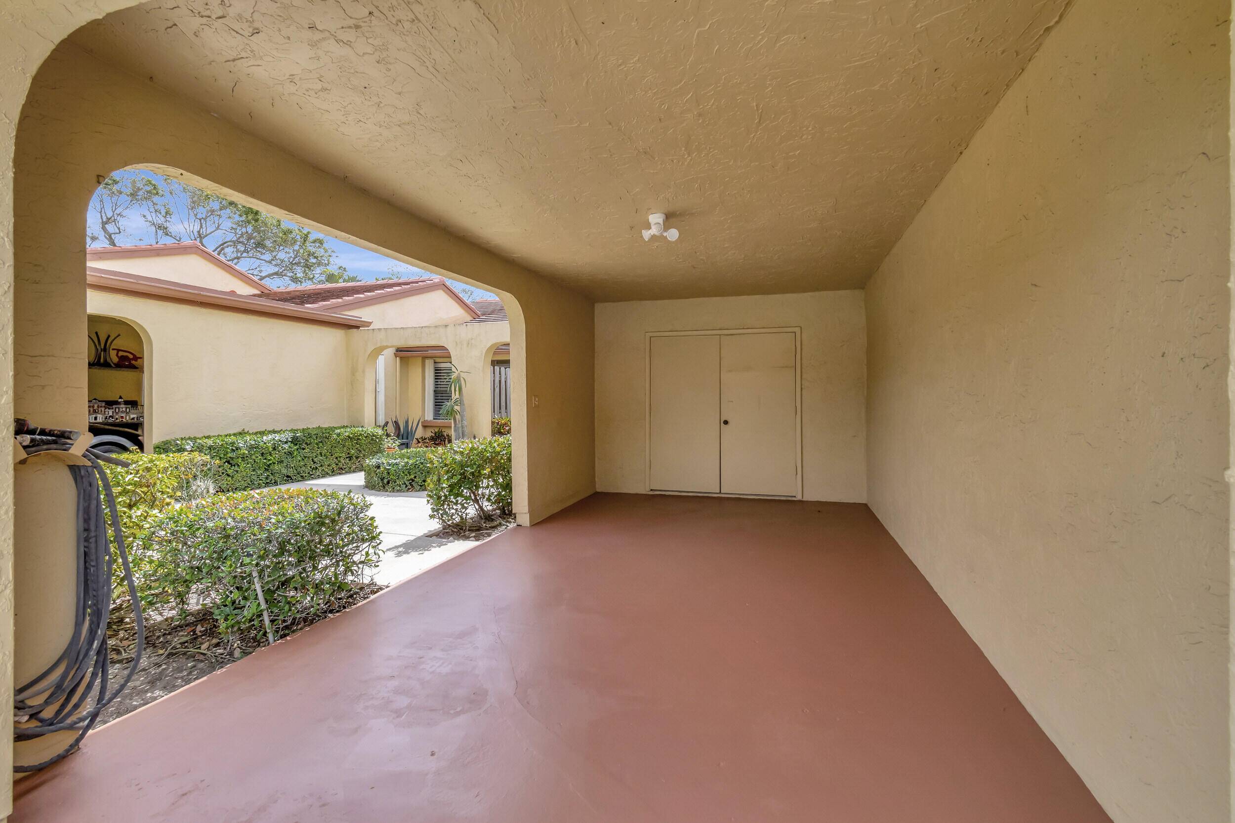 Boynton Beach, FL 33437,5920 Forest Grove DR 3
