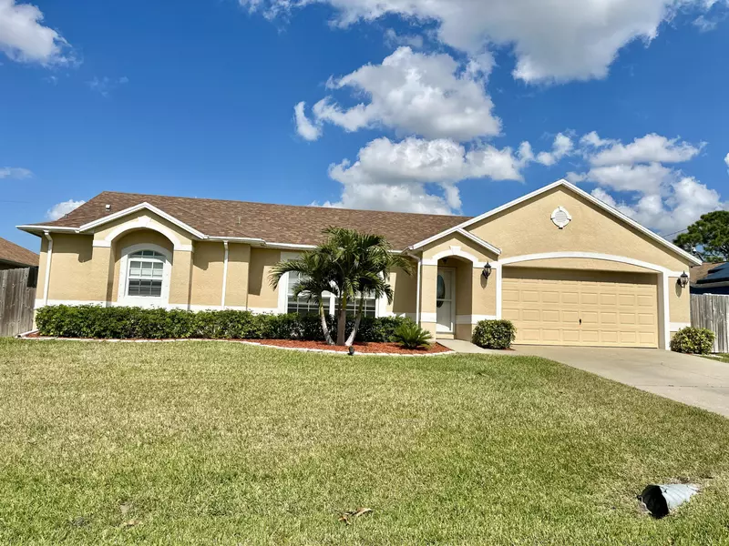 331 SE Sauders RD, Palm Bay, FL 32909