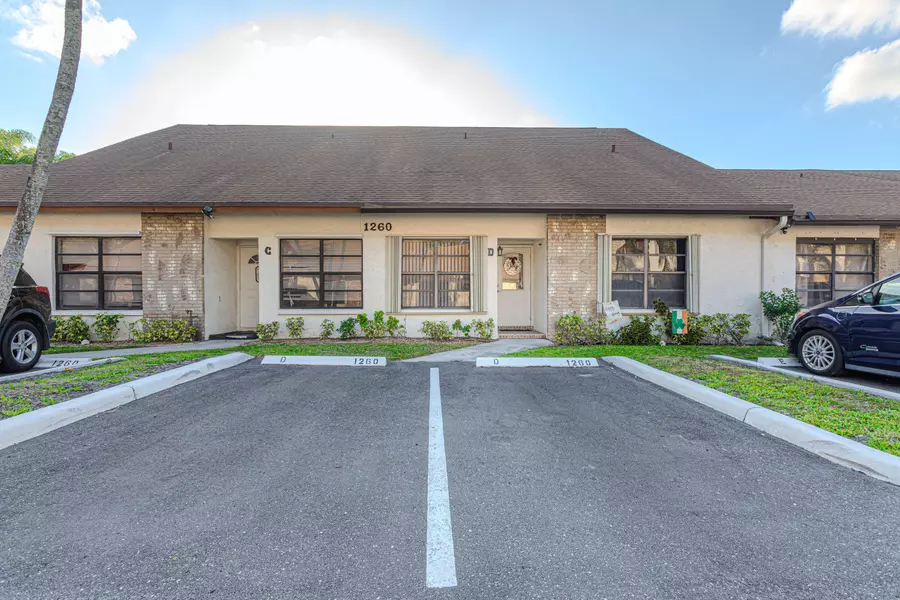 1260 Parkside Green DR D, Greenacres, FL 33415