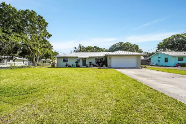 Fort Pierce, FL 34982,905 Scott ST