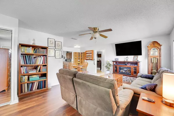 Fort Pierce, FL 34982,905 Scott ST