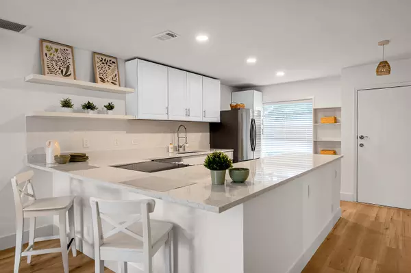 Boca Raton, FL 33433,8799 Bella Vista DR 2780