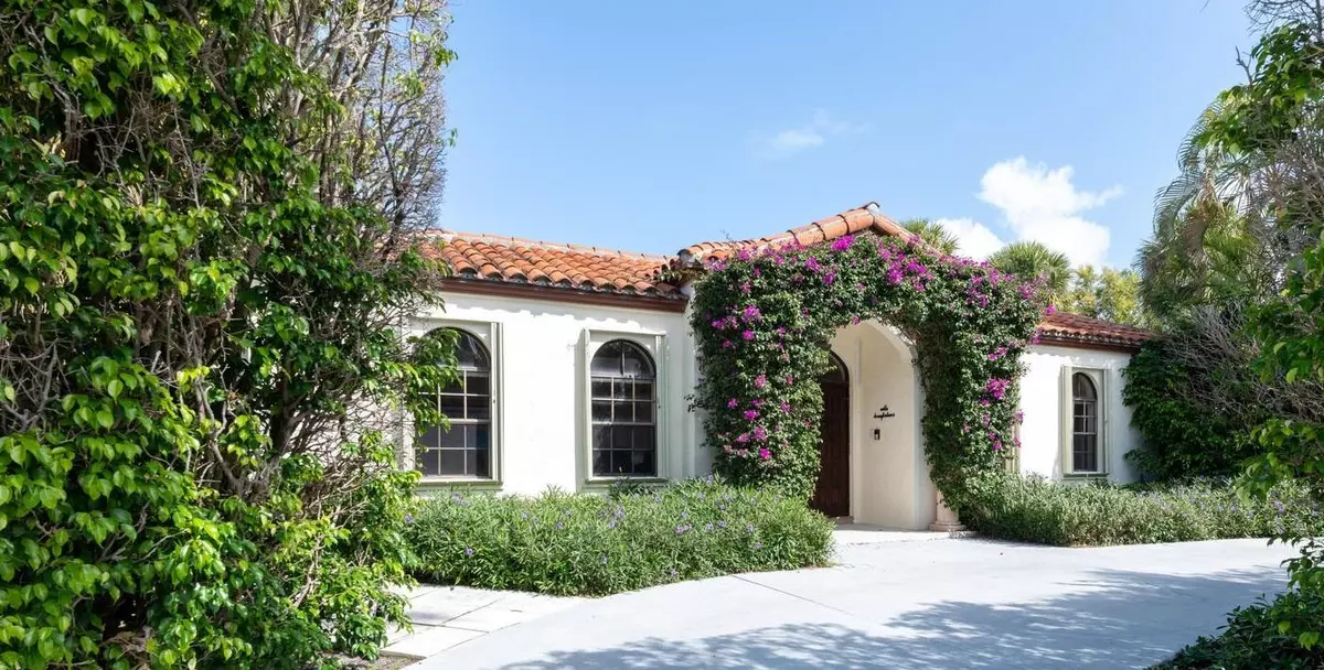 Palm Beach, FL 33480,165 Seminole AVE
