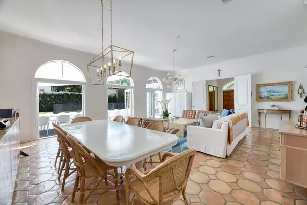 Palm Beach, FL 33480,165 Seminole AVE