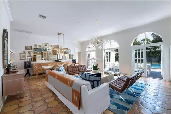 Palm Beach, FL 33480,165 Seminole AVE