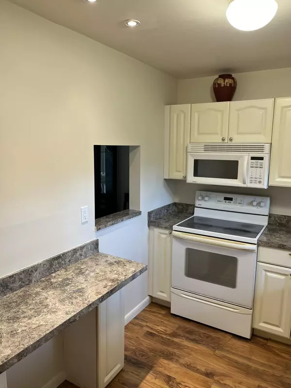 Palm Springs, FL 33461,225 Bonnie BLVD 112