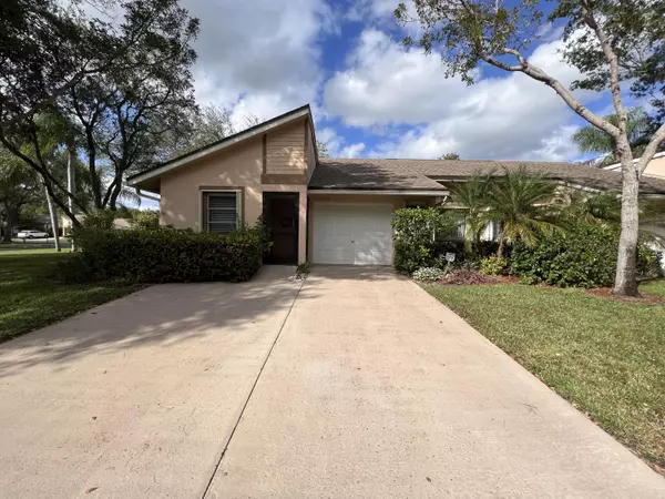Boca Raton, FL 33496,8593 Raintree CT C