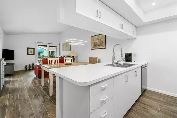 Hypoluxo, FL 33462,673 Waterside DR