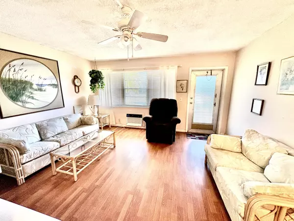 West Palm Beach, FL 33417,146 Sussex H
