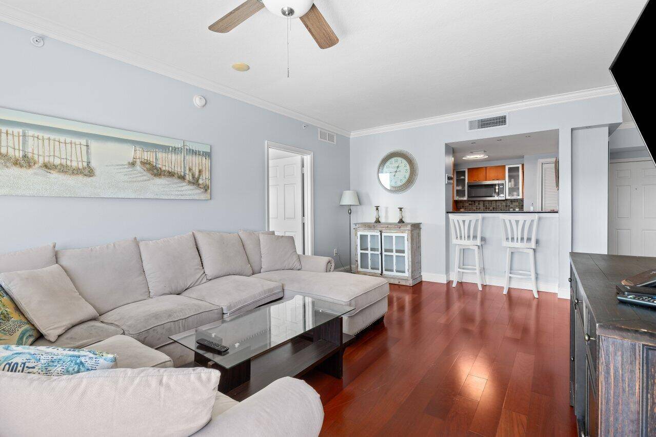 Boynton Beach, FL 33435,625 Casa Loma BLVD 1008