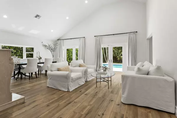 Boca Raton, FL 33486,915 N Parkside CIR