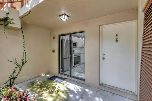 Boca Raton, FL 33431,3939 NE 5th AVE B105