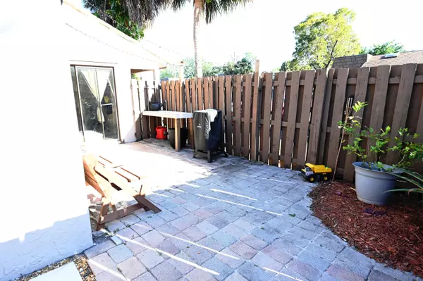 West Palm Beach, FL 33406,4187 Palm Bay CIR C