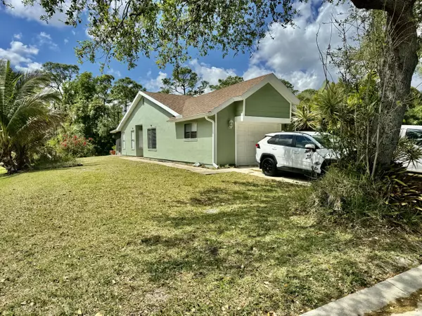 Port Saint Lucie, FL 34952,1408 SE Rivergreen CIR